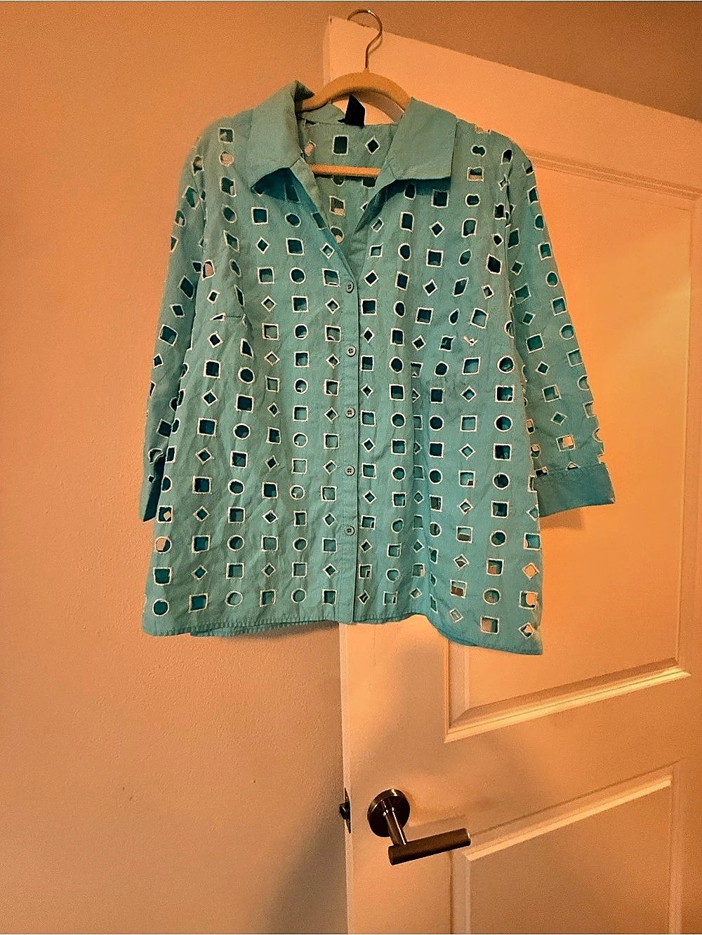Geometric Cutout Blouse in Blue Size 2X Like New